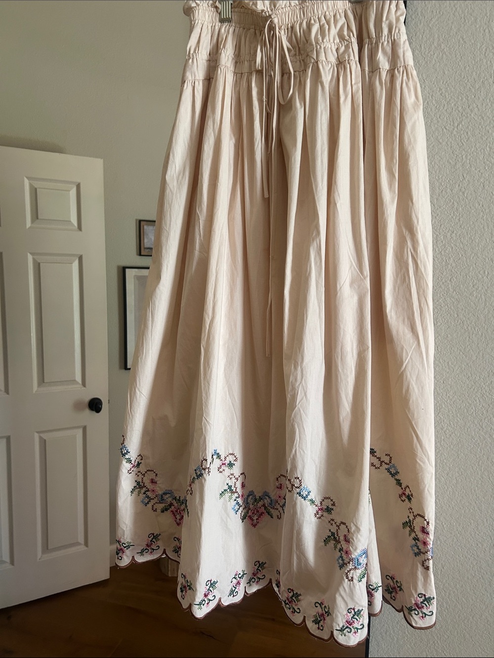 Moon River Cream Maxi Skirt with Floral Embroidery - size M